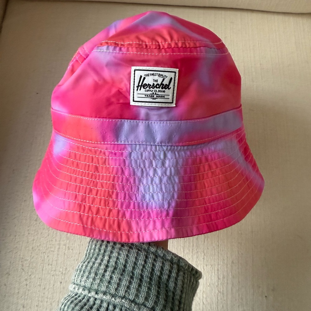 NWT Herschel Sunset Lava beach bucket 6 Mo - 2 years Hat Baby Toddler Swim Shade